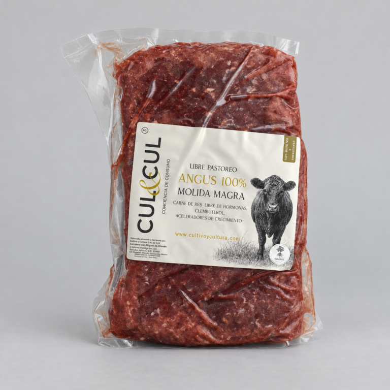 Carne molida magra de res Angus empacada al vacío con etiqueta CUL&CUL.